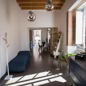 https://a-casa-del-genio.palermohotels.org